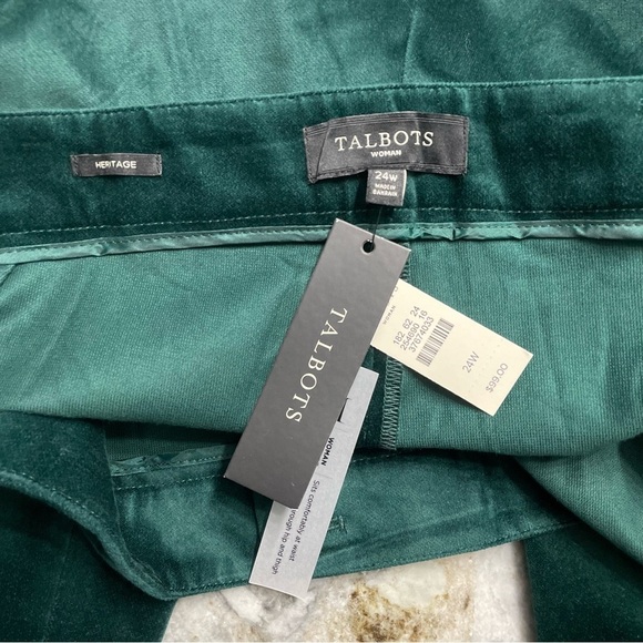 NWT Talbots Women “Heritage” Dark Green Straight Leg Velvet Pants plus size 24W - Picture 2 of 7